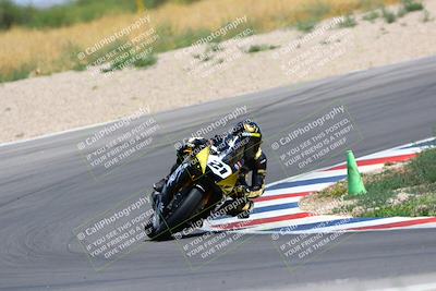 media/Apr-30-2023-CRA (Sun) [[020fcf5d43]]/Race 2-600 Expert Supersport/